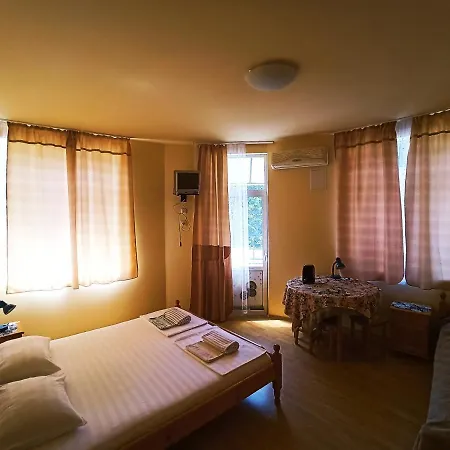 Guest house Pink Obzor